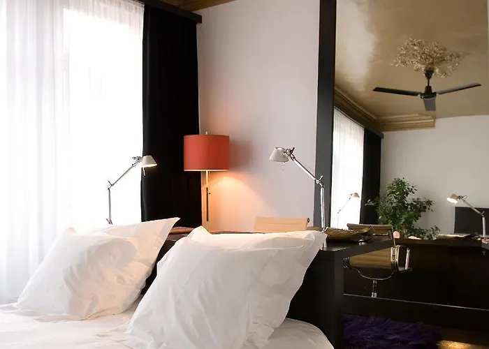 Room In The City
